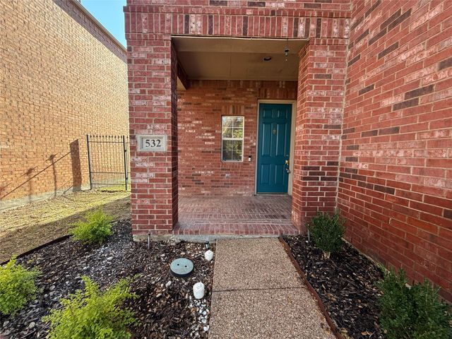 532 Silver Maple Drive, Irving, TX 75063