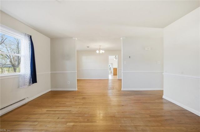 1001 Lyndon CIR, Newport News, VA 23605