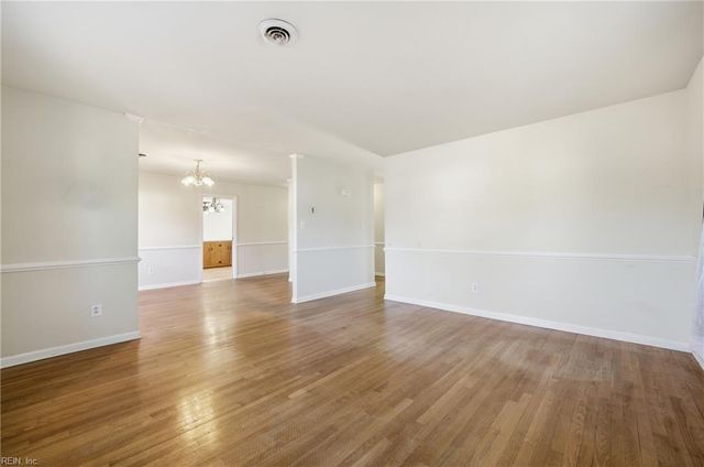 1001 Lyndon CIR, Newport News, VA 23605