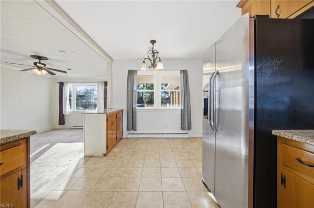 1001 Lyndon CIR, Newport News, VA 23605