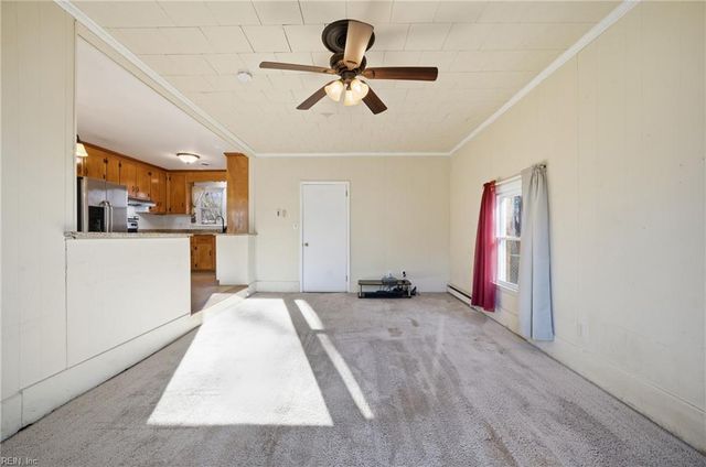 1001 Lyndon CIR, Newport News, VA 23605