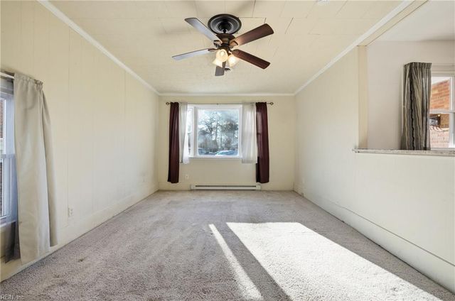 1001 Lyndon CIR, Newport News, VA 23605