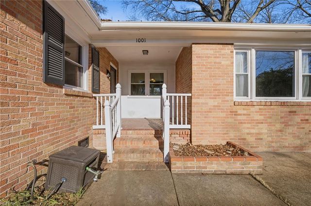 1001 Lyndon CIR, Newport News, VA 23605