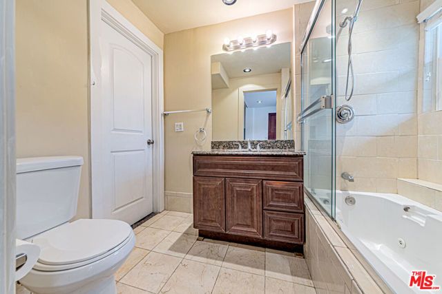 1044 S St Andrews Place, Los Angeles, CA 90019