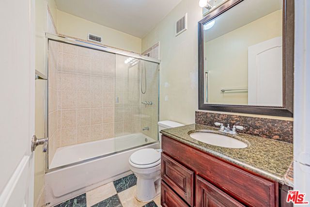 1044 S St Andrews Place, Los Angeles, CA 90019