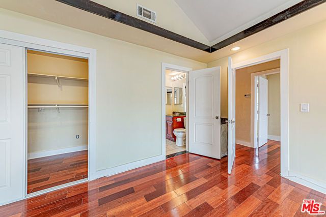 1044 S St Andrews Place, Los Angeles, CA 90019