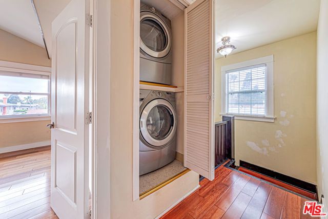 1044 S St Andrews Place, Los Angeles, CA 90019