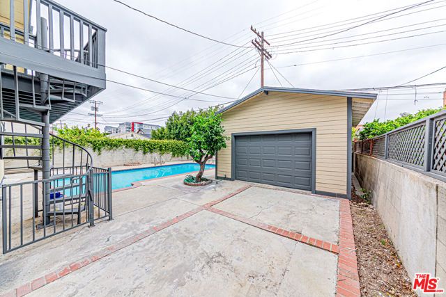1044 S St Andrews Place, Los Angeles, CA 90019