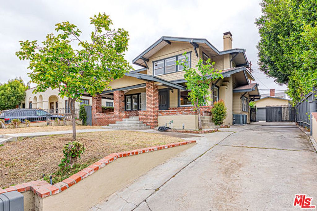 1044 S St Andrews Place, Los Angeles, CA 90019