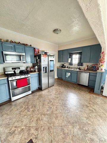 318 W 10th St, La Junta, CO 81050