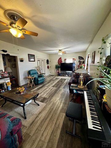 318 W 10th St, La Junta, CO 81050