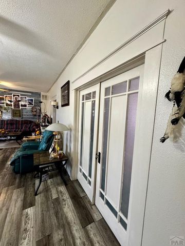 318 W 10th St, La Junta, CO 81050