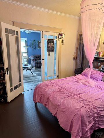 318 W 10th St, La Junta, CO 81050