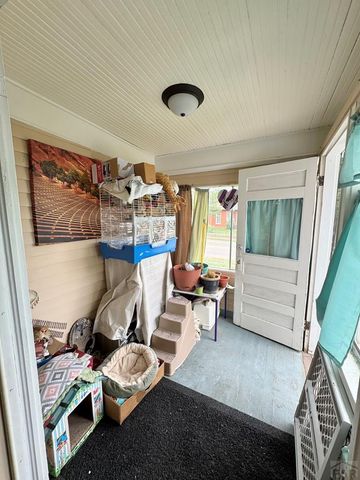 318 W 10th St, La Junta, CO 81050