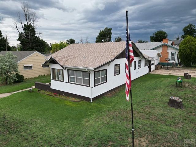 318 W 10th St, La Junta, CO 81050