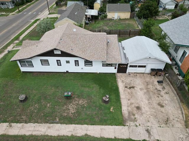 318 W 10th St, La Junta, CO 81050