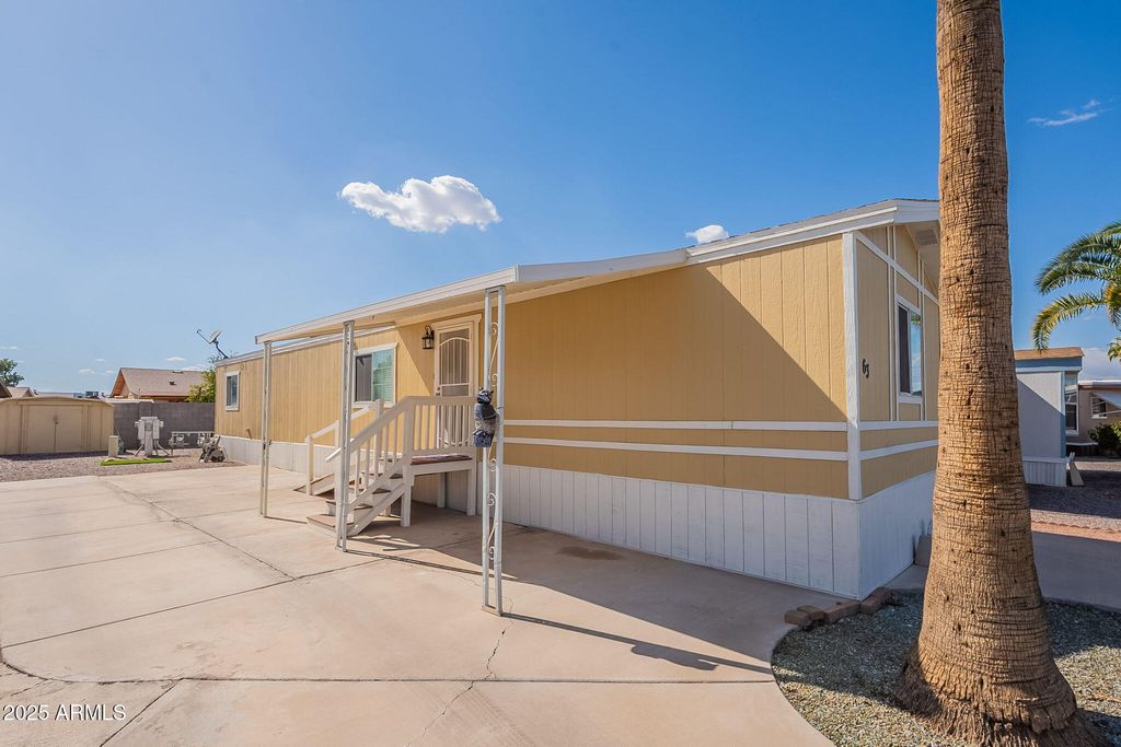 15606 S GILBERT Road 63, Chandler, AZ 85225 — photo 2
