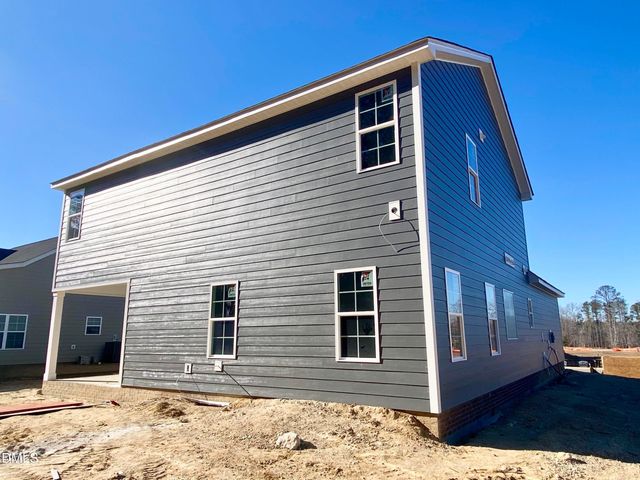 122 Grinnell Loop, Sanford, NC 27332