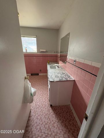 4517 S Wall Avenue, Joplin, MO 64804