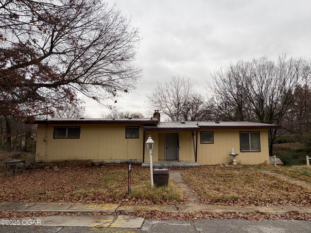 4517 S Wall Avenue, Joplin, MO 64804
