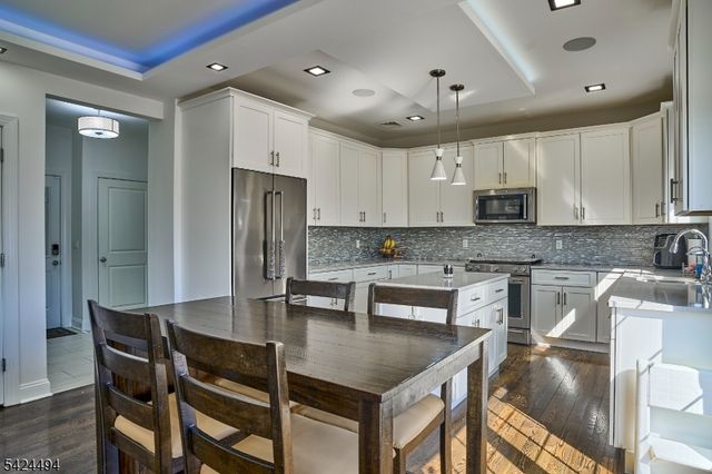 62 Colonial Woods Dr, West Orange Twp., NJ 07052