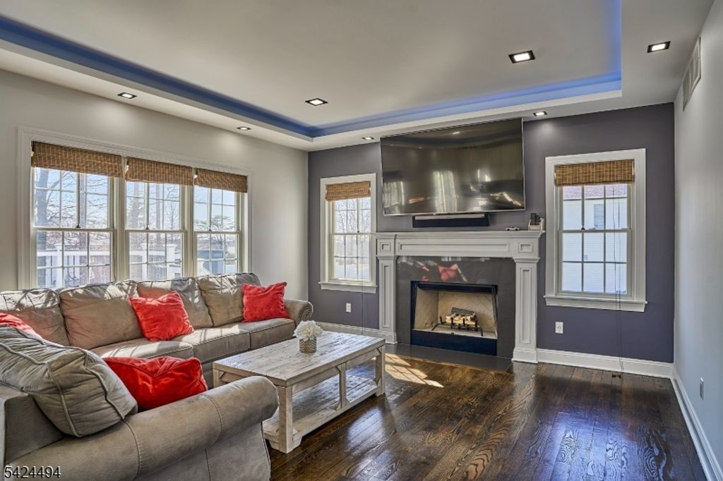 62 Colonial Woods Dr, West Orange Twp., NJ 07052