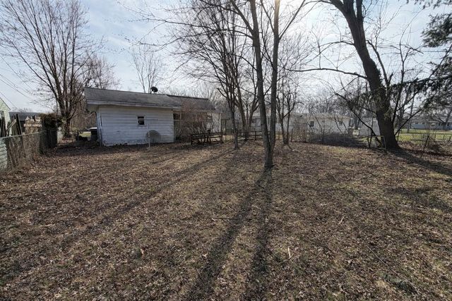 132 Lilac Street, Paw Paw, MI 49079