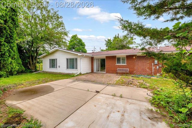 41981 Quince Drive, Novi, MI 48375