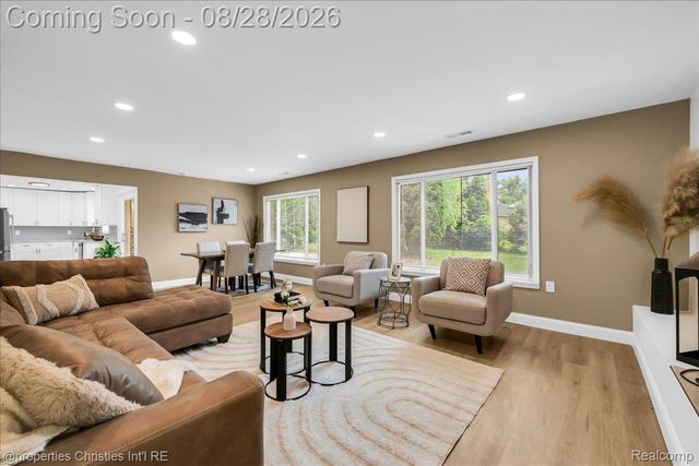 41981 Quince Drive, Novi, MI 48375