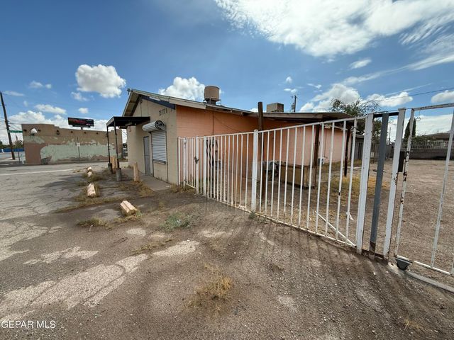 301 S ZARAGOZA Road, El Paso, TX 79907