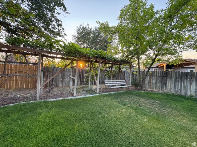 4248 S RUSHTON ACRES LN, Salt Lake City, UT 84120