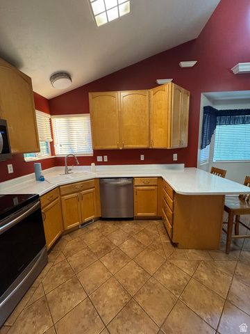 4248 S RUSHTON ACRES LN, Salt Lake City, UT 84120