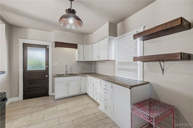 2526 Walnut Avenue, Niagara Falls, NY 14301