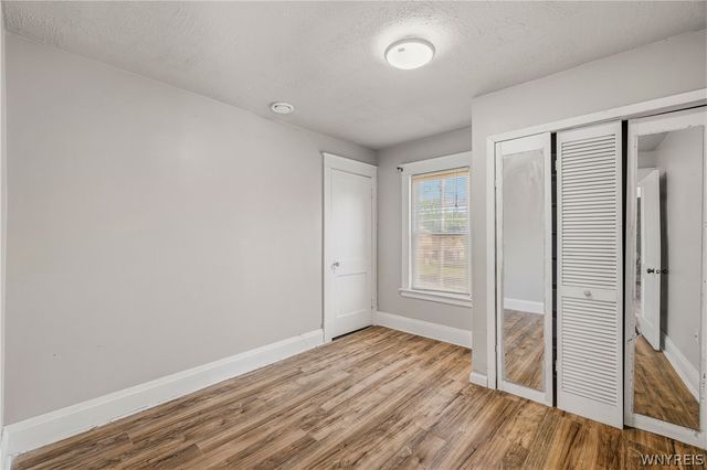 2526 Walnut Avenue, Niagara Falls, NY 14301