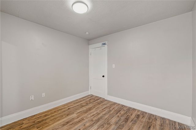 2526 Walnut Avenue, Niagara Falls, NY 14301