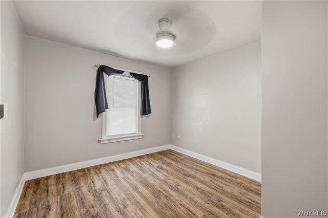 2526 Walnut Avenue, Niagara Falls, NY 14301