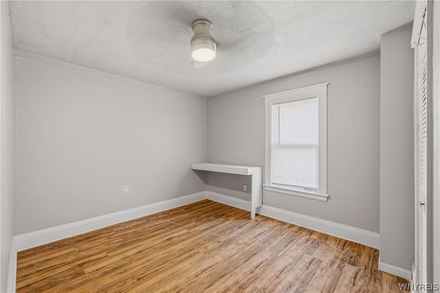 2526 Walnut Avenue, Niagara Falls, NY 14301
