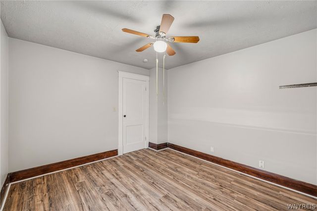 2526 Walnut Avenue, Niagara Falls, NY 14301
