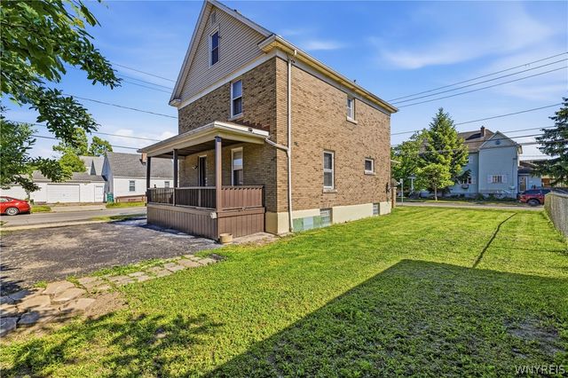 2526 Walnut Avenue, Niagara Falls, NY 14301