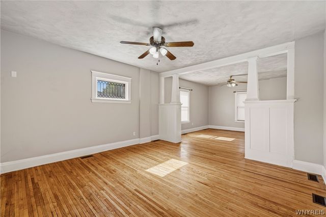 2526 Walnut Avenue, Niagara Falls, NY 14301