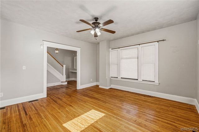 2526 Walnut Avenue, Niagara Falls, NY 14301