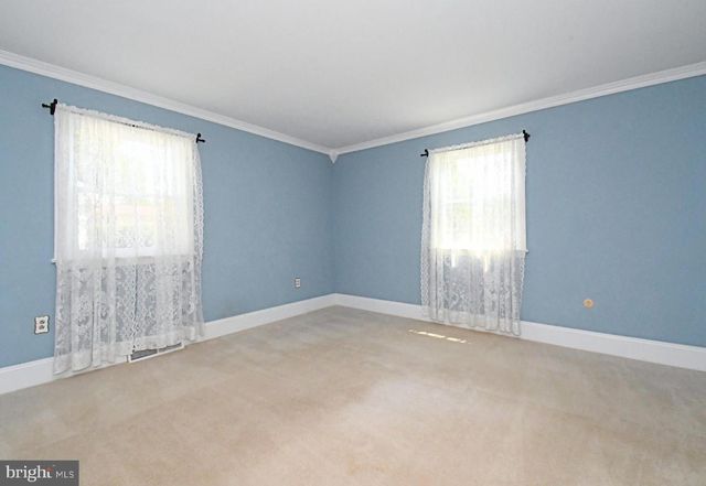 1207 TOWNSHIP LINE RD, Phoenixville, PA 19460