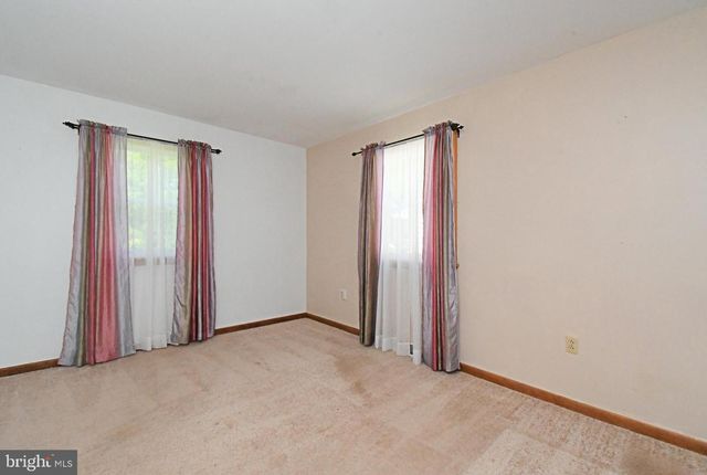 1207 TOWNSHIP LINE RD, Phoenixville, PA 19460