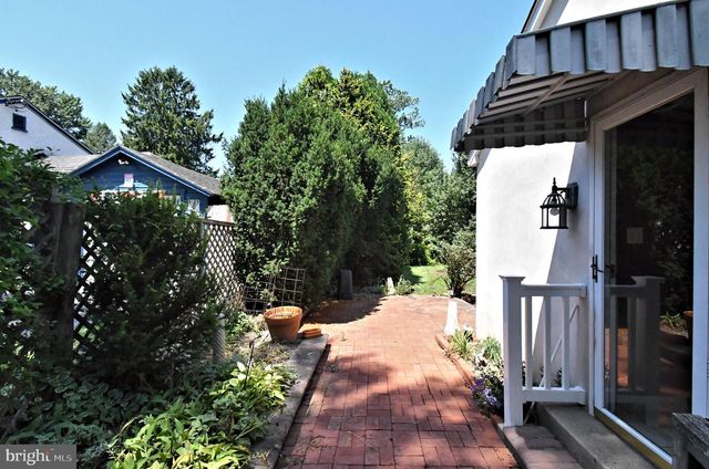 1207 TOWNSHIP LINE RD, Phoenixville, PA 19460
