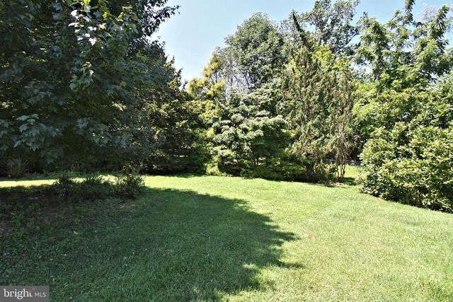 1207 TOWNSHIP LINE RD, Phoenixville, PA 19460