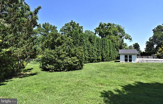 1207 TOWNSHIP LINE RD, Phoenixville, PA 19460