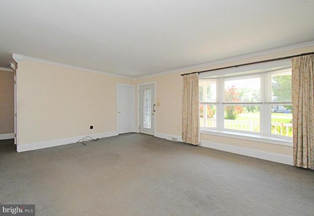 1207 TOWNSHIP LINE RD, Phoenixville, PA 19460