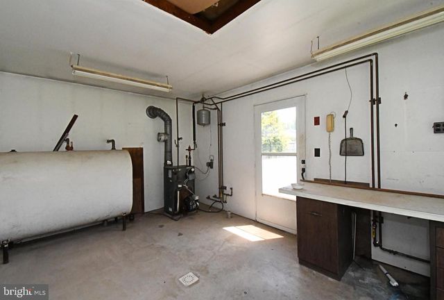 1207 TOWNSHIP LINE RD, Phoenixville, PA 19460