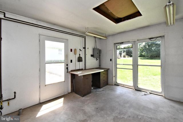 1207 TOWNSHIP LINE RD, Phoenixville, PA 19460