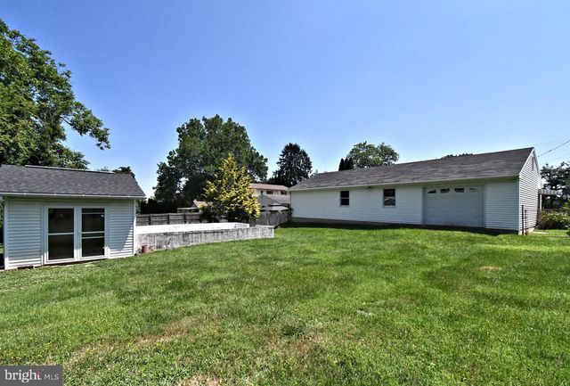 1207 TOWNSHIP LINE RD, Phoenixville, PA 19460